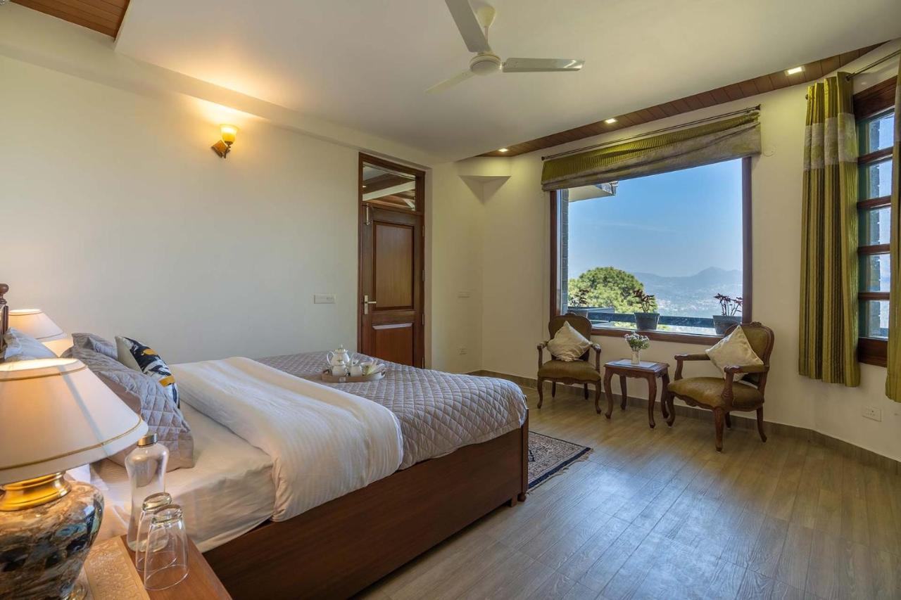 Stayvista At Floradale W Jacuzzi & Wood-Fire Pizza Kasauli Exterior photo